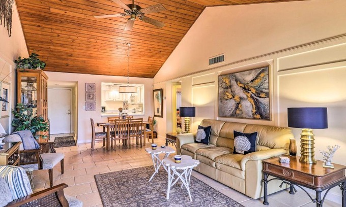 Fort Pierce Apartamento | Hutchinson Island Condo Community Amenities!