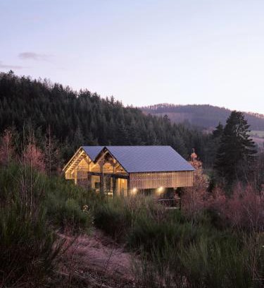 Givroulle Casa | Hutstuf - The Rac00n & hottub