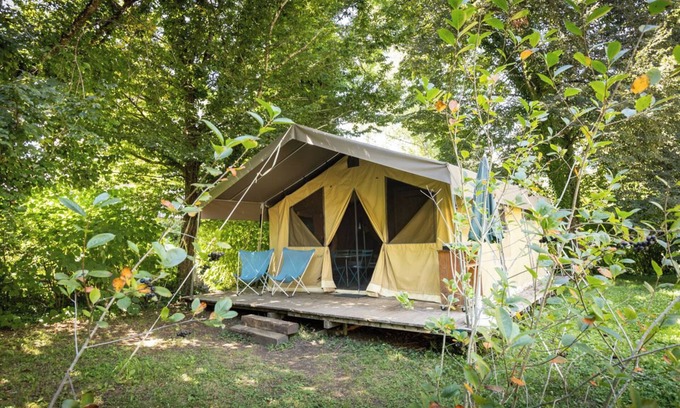 Beaulieu-sur-Dordogne Alquiler De RV | Huttopia Beaulieu sur Dordogne