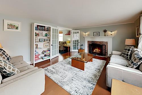 Hyannis Casa | Hyannis Port Cottage