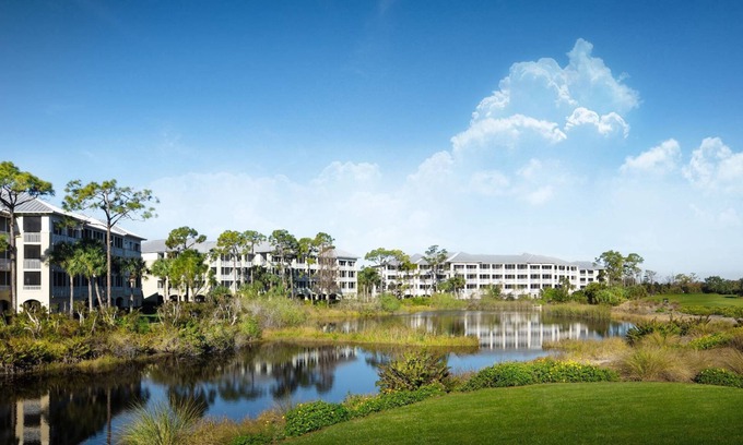 Estero Condominio | Hyatt Coconut Cove! Lazy River! Quiet Location! Sleeps 8!
