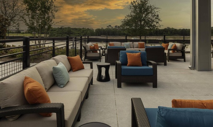 Conroe Hotel | Hyatt House The Woodlands / Shenandoah