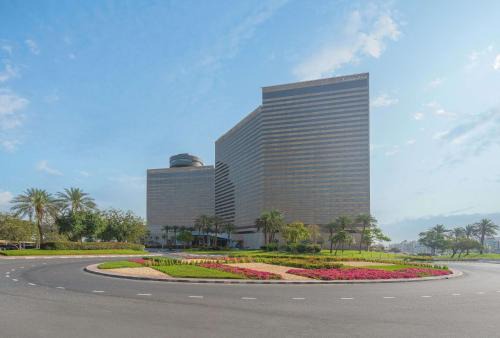 Old Dubai Hotel | Hyatt Regency Dubai - Corniche