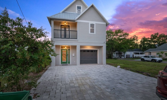 Hyde Park Casa | Hyde Park Tampa 4BR Walk to Hyde Park Village!