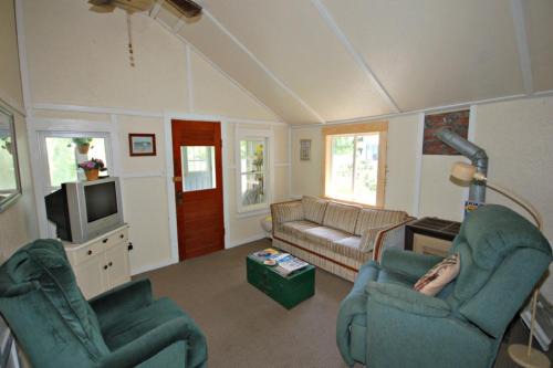 Poultney Casa | Hydrangea Cottage