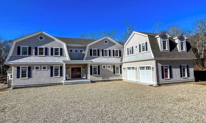 East Orleans Casa | Luxurious Orleans Estate with Pool, Cabana, Game Room, and Stunning Finishes: 236-O