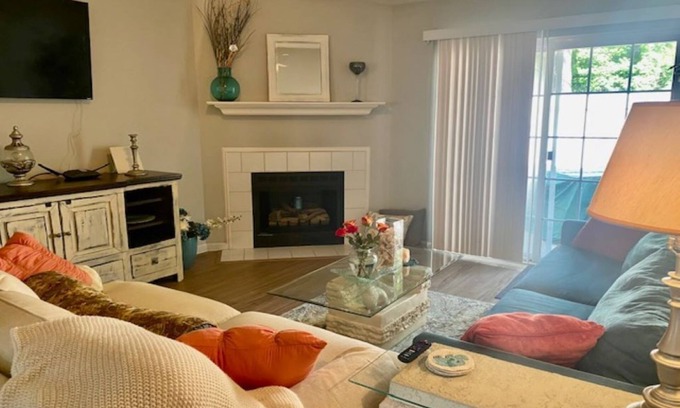 Charleston Casa | Hygge Charleston Townhome Near Folly Beach & Downtown w Paved Walking Trail!