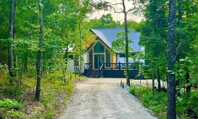 Broken Bow Cabina | Hygge Hill – Secluded Scandinavian Modern Cabin with Hot Tub & Firepit