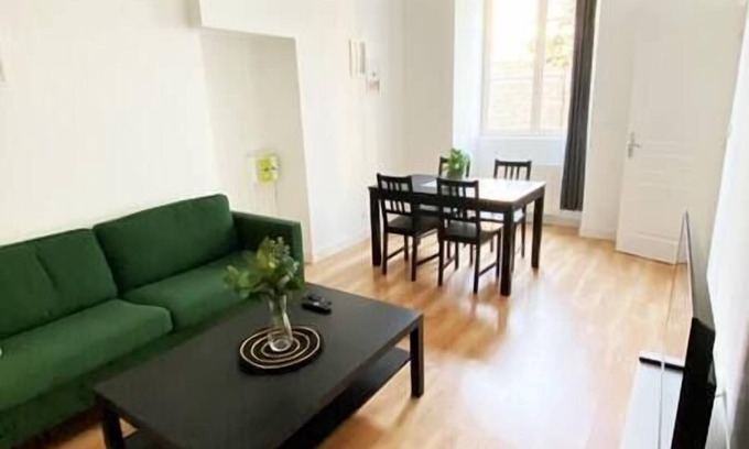 La Madeleine Apartamento | Hypercentre superb apartment with private access