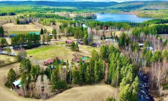 Ramsjo Casa | Hyr en hel stugby Ramsjö Camping