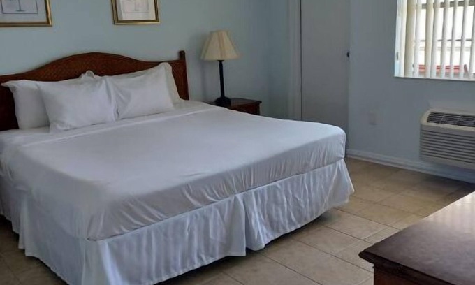 Key Largo Condominio | I bedroom condo ,beautiful views of bay .
