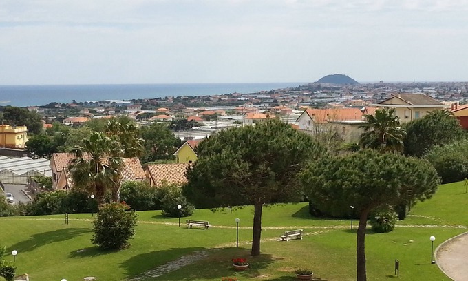 Ceriale Apartamento | I DIAMONDS Apartment with a view of the sea and Le Caravelle water park