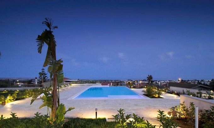 Marina di Ragusa Cama Y Desayuno | I Giardini della Castellana B&B