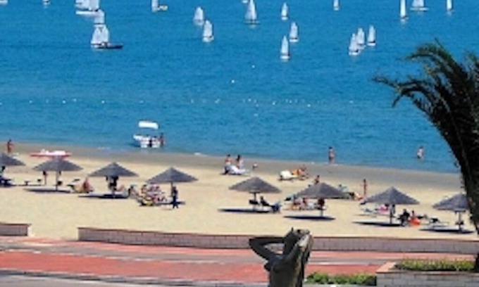 Tortoreto Lido Apartamento | Aplicación "I LIMONI". A2 vista al mar con 3 dormitorios 2 baños / 2 duchas 30mt. playa !!