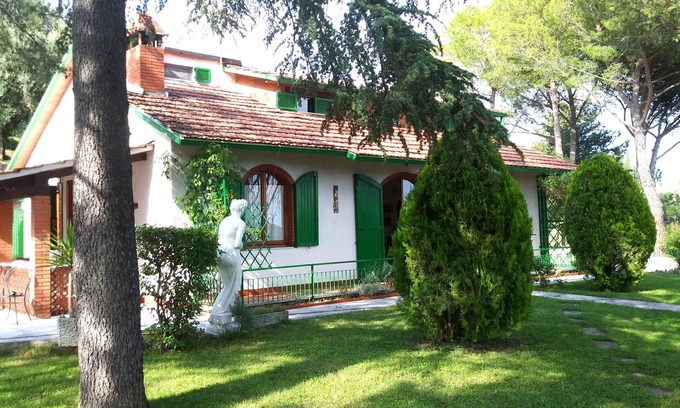 Collesanto Cabaña | I Pini House - Country cottage ideal for vacations with family and children