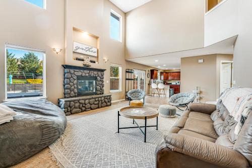 Monitor Casa | I Spy The Enchantments