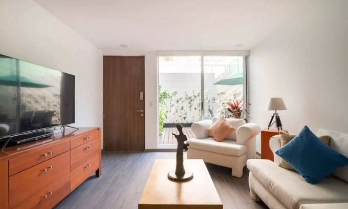 Hipódromo Apartamento | I105- 3BR / 2BTH - Una Habitación Piso, Capacidad 5