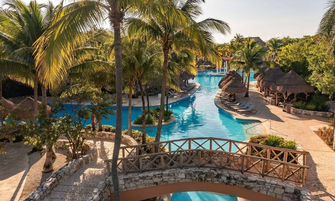 Villa Juarez Complejo | Iberostar Waves Paraíso Beach - All Inclusive