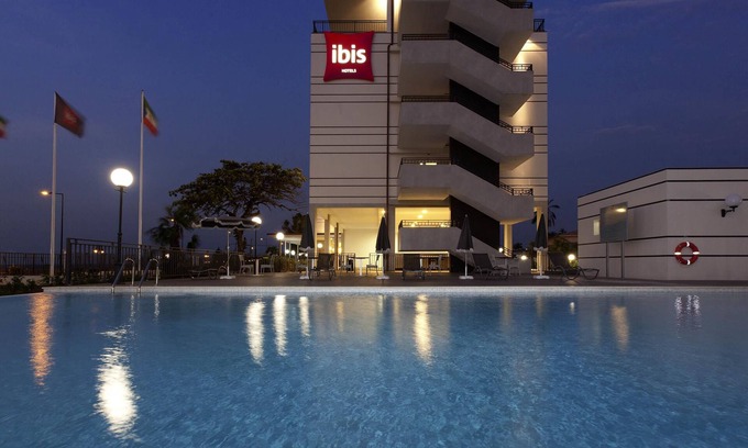 Bata Hotel | ibis Bata