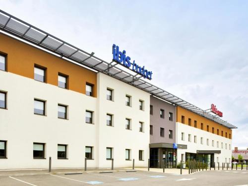 Montceau-les-Mines Hotel | ibis budget Montceau les Mines