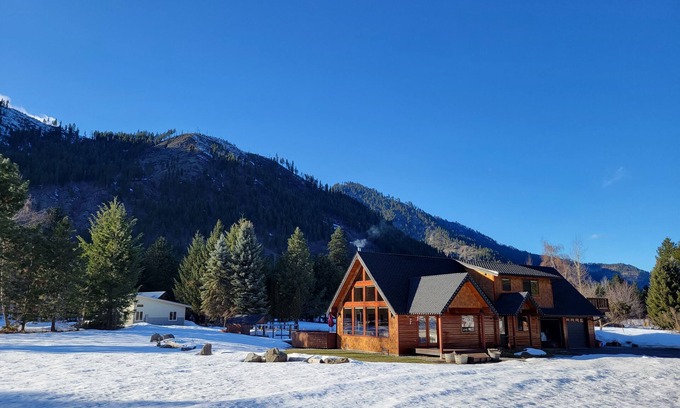 Leavenworth Cabina | Icicle Valley Retreat, Relax and Unwind!