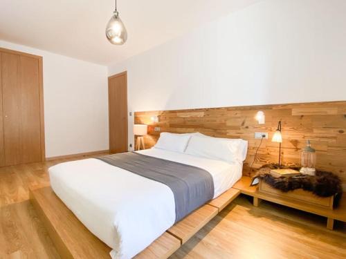 Arinsal Apartamento | Iconic - A Pie De Pistas En 1 Minuto - Terraza con Vistas al Valle Arinsal - Parking Gratis l by BonesVacances
