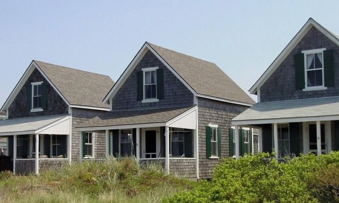Truro Cabaña | Iconic, historic cottage overlooking Cape Cod Bay