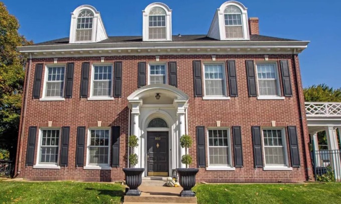 Hastings Casa | Iconic Historical Home