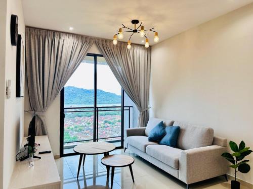 Kampung Sungai Nibong Apartamento | Iconic Regency Seaview Homestay with Rooftop Pool