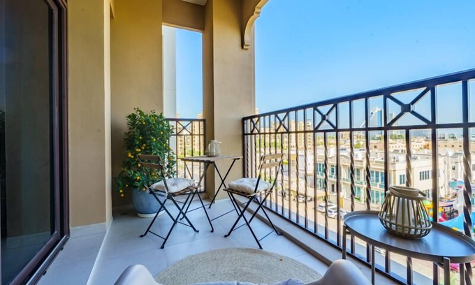 Al Sufouh 1 Apartamento | Iconic Views Apt With Balcony Close to the Beach