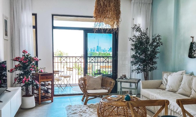 Umm Suqeim 3 Apartamento | Iconic Views Apt With Balcony Close to the Beach