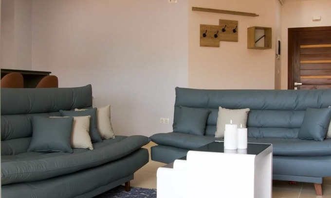 Hydra Apartamento | [Icosium] Superb new large T2 10' Algiers center
