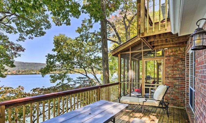 Soddy-Daisy Casa | Ideal Chickamauga Lake Home + Dock & Fire Pit