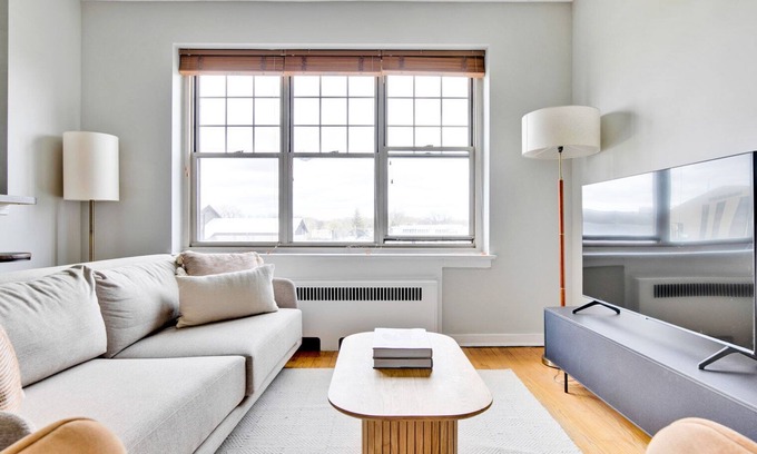 Evanston Apartamento | Ideal Evanston 1BR, 1 mile from Northwestern campus, by Blueground