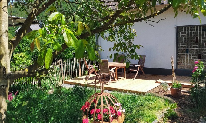 Helmeroth Condominio | Ideal f. Families, eat-in kitchen, play corner, garden, terrace, animals, great nature