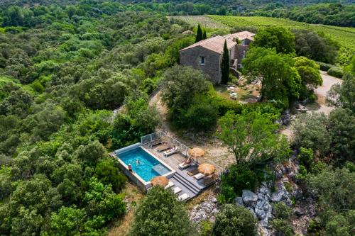 Causse-de-la-Selle Casa | Ideal famille et groupe Mas dans les Cévennes Piscine Plages privées Cadre exceptionnel Convivialité Calme Vignoble Parking gratuit Borne électrique Animaux acceptés - Wifi