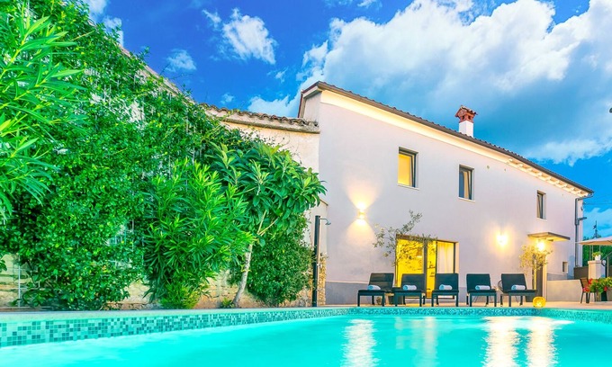 Jursici Casa | Ideal para unas vacaciones en familia. desayuno local disponible como una opción