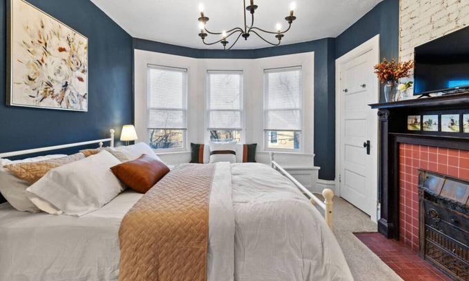 Crafton Apartamento | Ideal For Big Groups! Sleeps 17