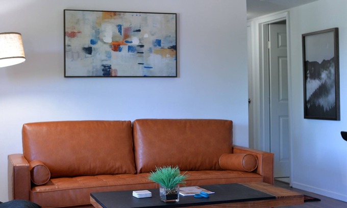 Mehlville Condominio | IDEAL PARA FAMILIAS y profesionales de negocios. USO GRATUITO DE WI-FI, LAVADORA Y SECADORA