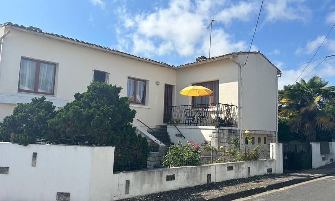 Saint-Georges-de-Didonne Casa | Ideal house for 4 people (7min walk to the beach)