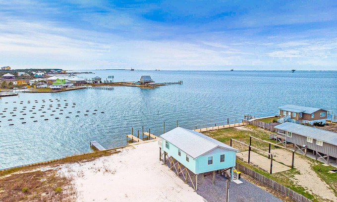 Fort Morgan Pines Casa | Ideal gem with across from the Gulf with Mobile Bay views - snowbird-friendly