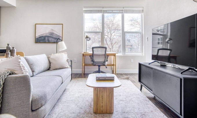 West Highland Apartamento | Ideal Highland 1BR w/ Roof, Gym & W/D, near Highland Park, by Blueground