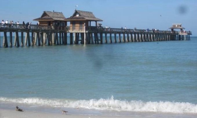 Coquina Sands Condominio | UBICACIÓN IDEAL PARA UN ALQUILER DE VACACIONES en el centro de Naples, Florida