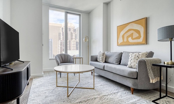 South Beach Apartamento | Ideal Rincon Hill 1BR w/ W/D, Gym & Pool, near Tech HQs, by Blueground