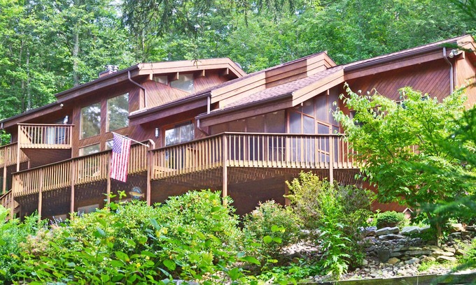 Mill Hall Casa | Ideal entorno a orillas del Big Fishing Creek Cerca de PSU y Bucknell.