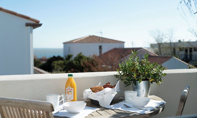 Perols Apartamento | Ideal stay, with beaches, ponds and tramway just around the corner! Apt 2
