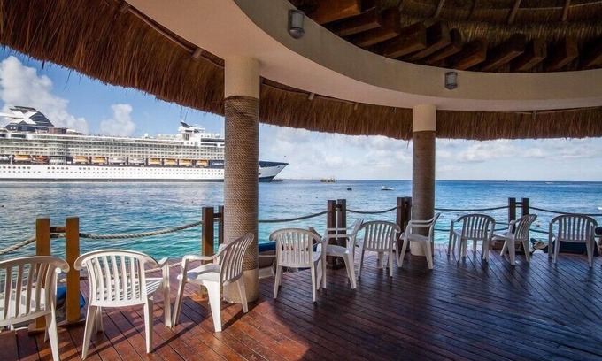 Cozumel Hotel | Ideal Studio for Weekend Getaway with Pool & Hot Tub
