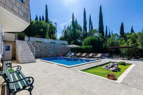 Popovici Casa | Idylic Escape House with Pool
