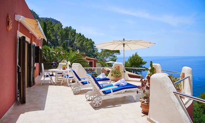 Port d'Andraitx Apartamento | Idílico apartamento en Mallorca con una gran terraza privada y vistas al mar.