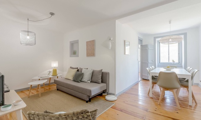 Santo Estevao Apartamento | Idyllic Alfama Apartments, by the River